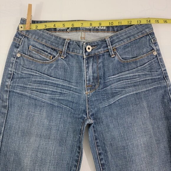Guess Jeans BELMONT FLARE Medium Wash Distress Low Rise Denim - Women's Size 29 - Picture 7 of 16